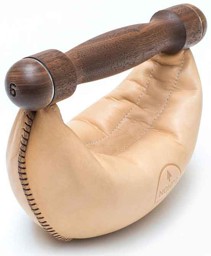 Zeige Details für Swing Hantel Nussbaum Natur Bild von Swing Hantel Nussbaum Natur